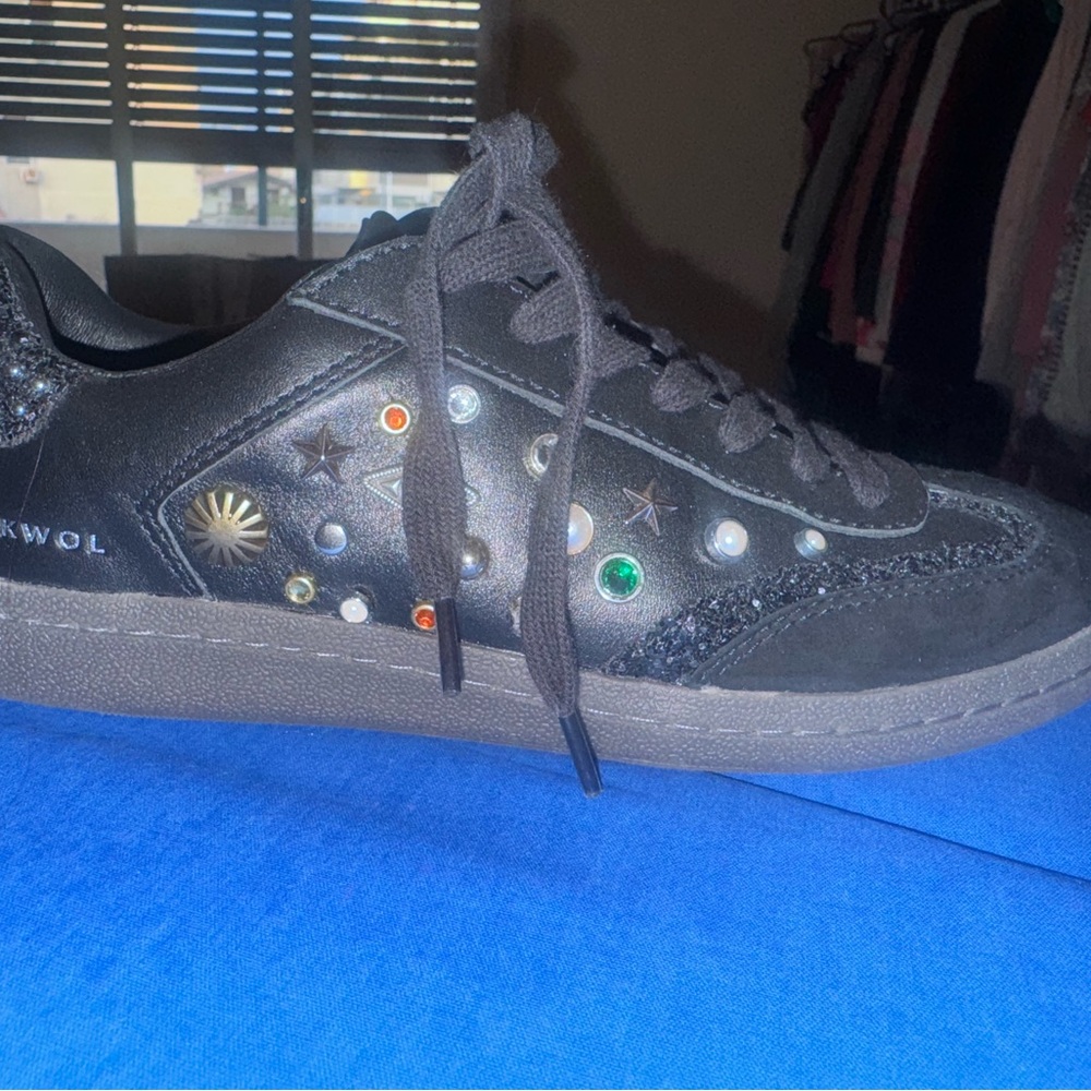 Black Casual Sneakers with Geometric Designs